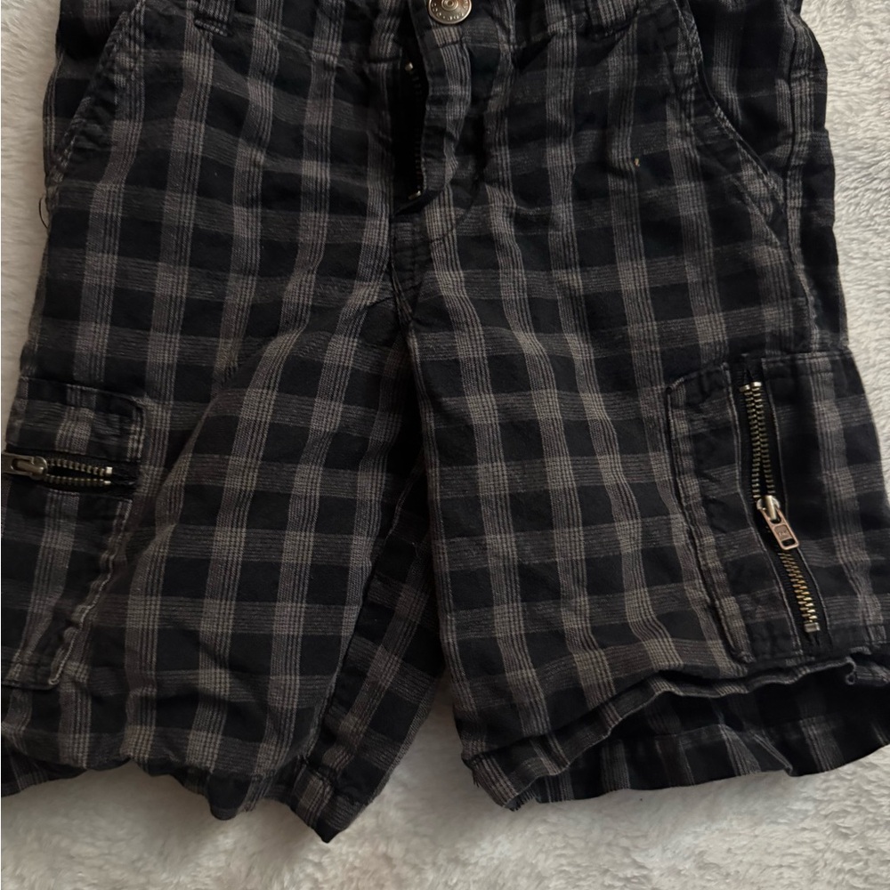 Boys 3T Black and Gray Plaid Cargo Shorts